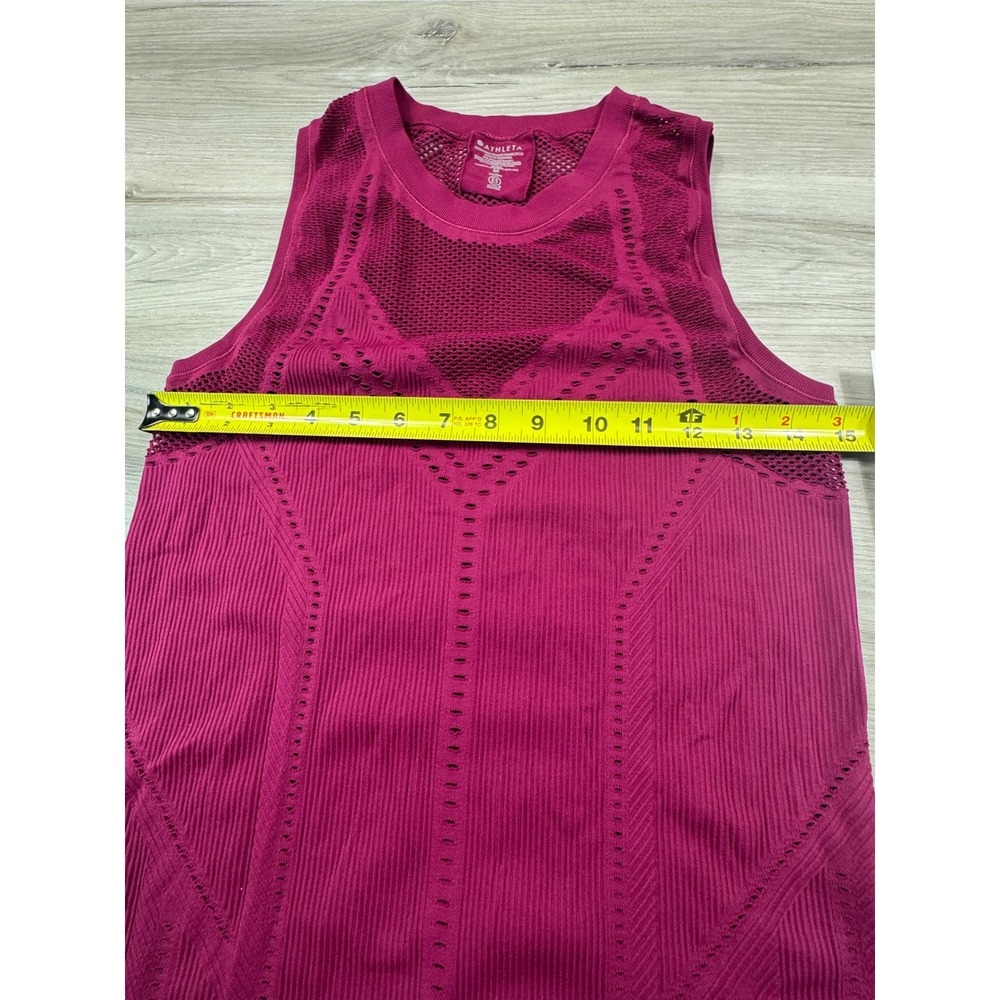 Athleta Momentum Tank Top Womens Medium Berry Pink Seamless Mesh Activewear - Picture 3 of 6
